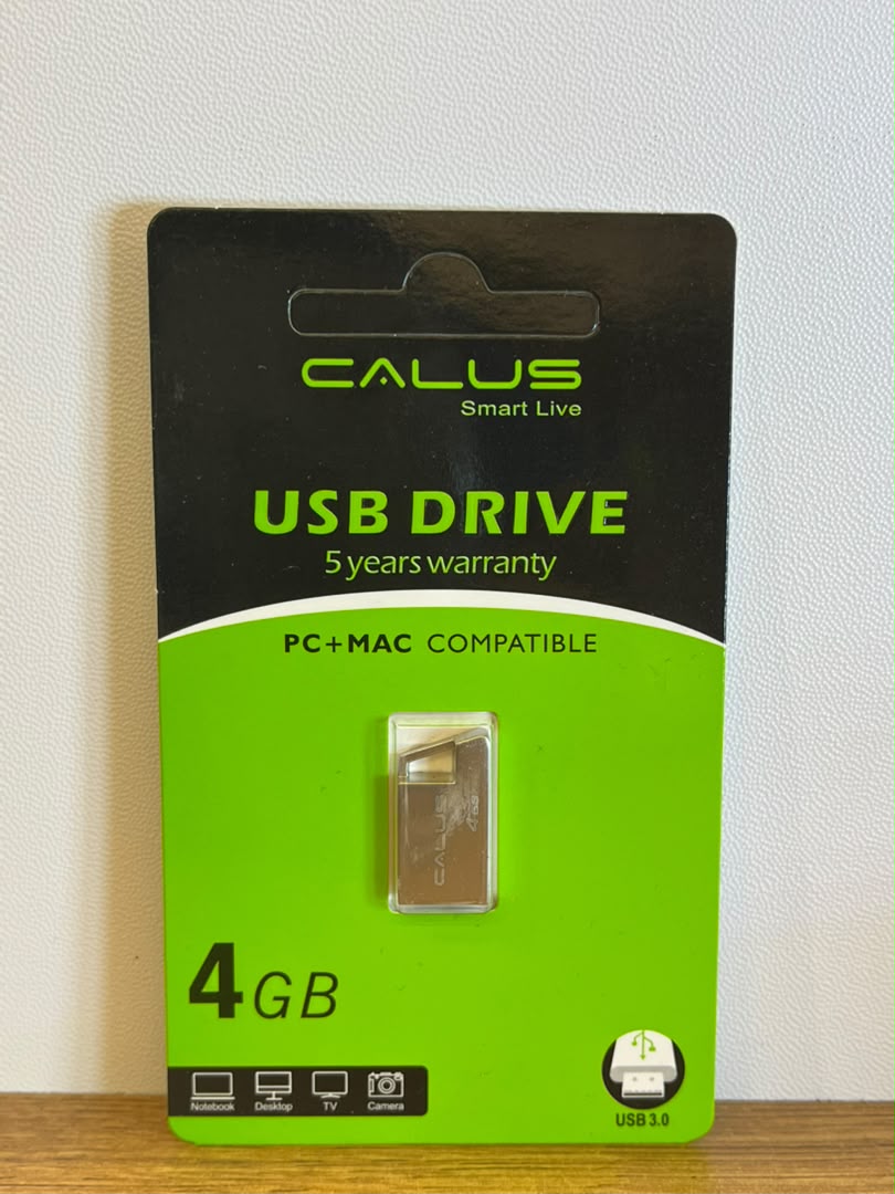 فلش مموری CALUS مدل USB 3.0 ظرفیت 4گیگابایت