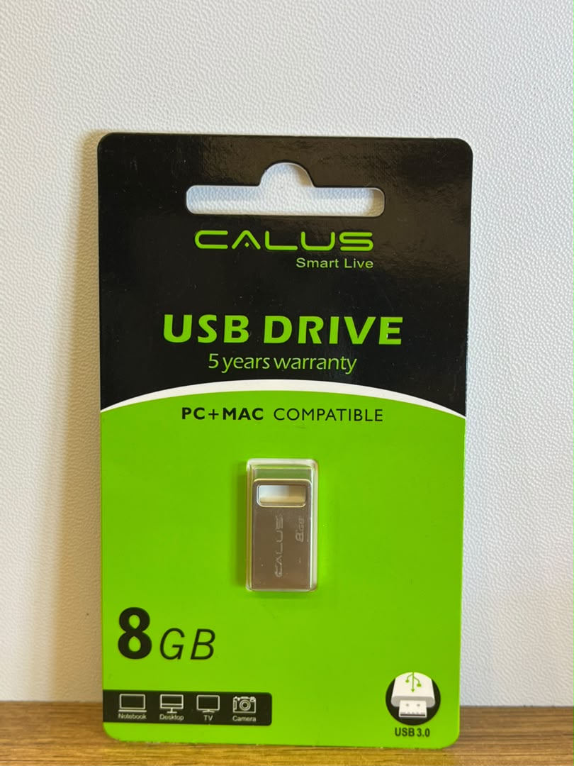 فلش مموری CALUS مدل USB 3.0 ظرفیت 8گیگابایت